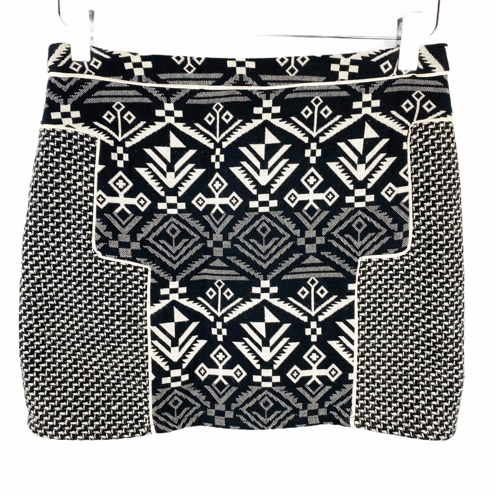LUSTER Wool Knit Aztec Print Mini Skirt Size Small - Picture 2 of 7